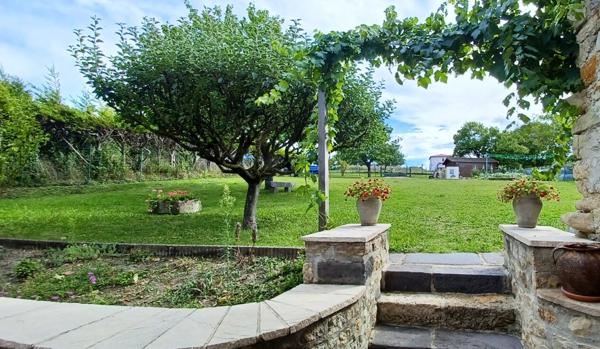 Maison authentique à REIGNAT