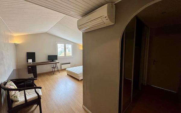 Maison à vendre    8 pièces • 219 m2 Mérignac