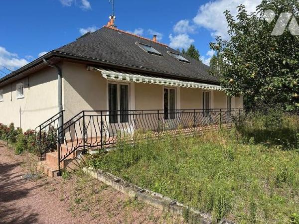 À Vendre à Bourgueil

Découvrez cette  maison de 114 m² habitable, située dans le charmant vill...