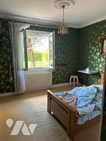 À Vendre à Bourgueil

Découvrez cette  maison de 114 m² habitable, située dans le charmant vill...