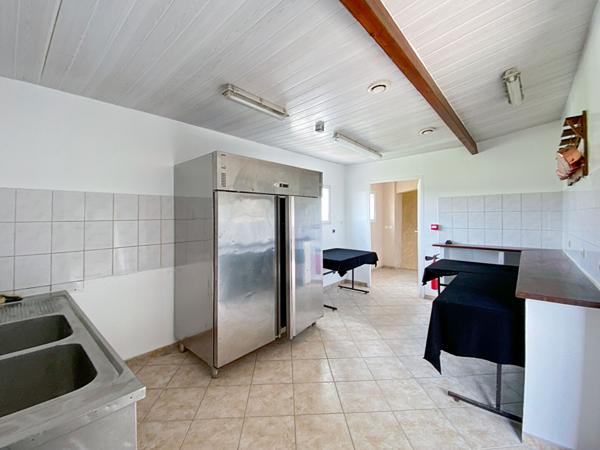 Local commercial ou événementiel Dammartin en serve