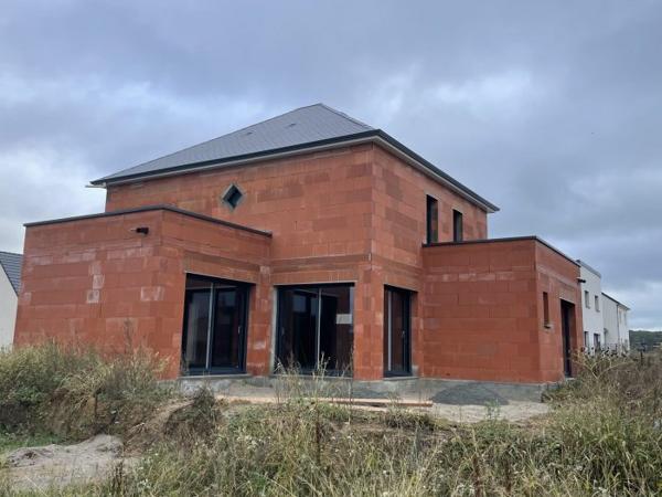 Maison contemporaine Saint-Saturnin 145 m²