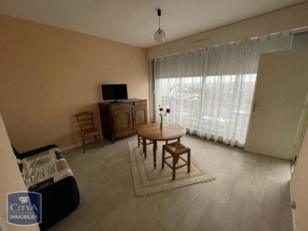 Appartement à louer 1 pièce 27m²