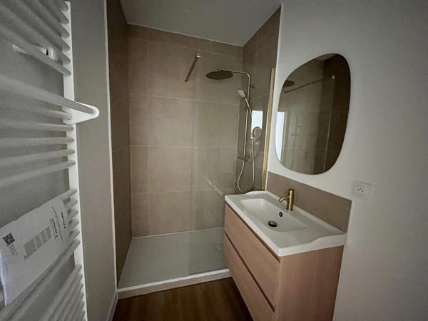 Nantes centre ville T3 rénové 59m2, Nantes 44000