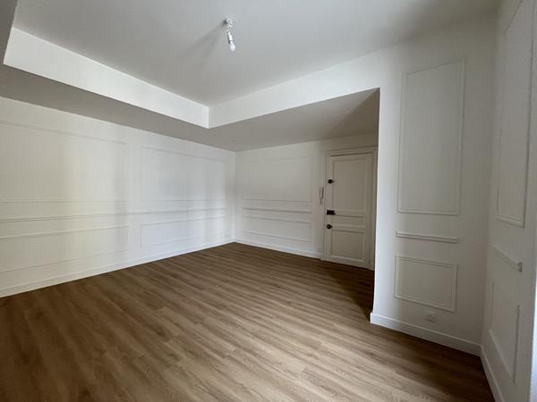 Nantes centre ville T3 rénové 59m2, Nantes 44000