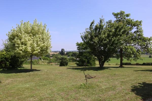 Vente Maison 8 pièces 193 m2 à La Chartre-sur-le-Loir