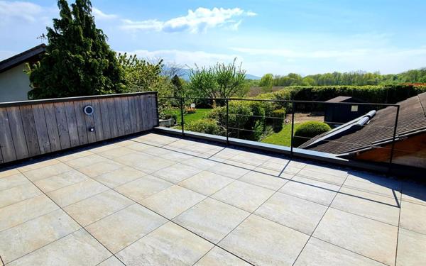 Maison à vendre    5 pièces •  Excenevex