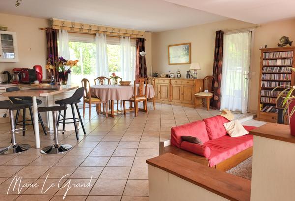 Maison
         6 pièces
        - 126 m² Exclusivité 275 000 € *