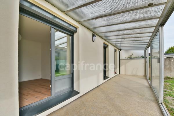 À vendre à Sainte-Geneviève-des-Bois (91), Belle maison familiale de 123 m², 5 chambres, véranda, garage, sans travaux et parfaitement situé.