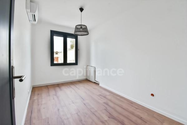 À vendre à Sainte-Geneviève-des-Bois, maison familiale :    de 123 m², 5 chambres, véranda, garage, sans travaux et parfaitement situé.