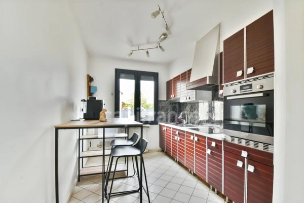 À vendre à Sainte-Geneviève-des-Bois (91), Belle maison familiale de 123 m², 5 chambres, véranda, garage, sans travaux et parfaitement situé.