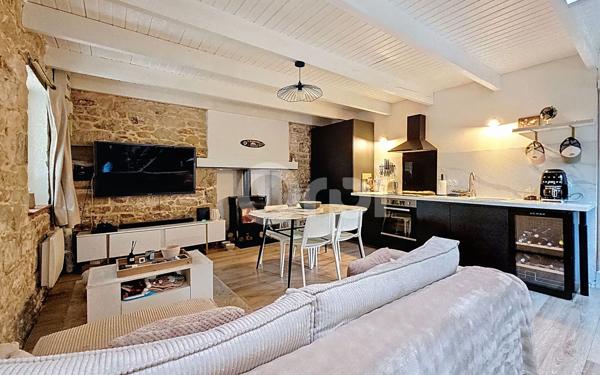 Maison à vendre    2 pièces •  Plouénan