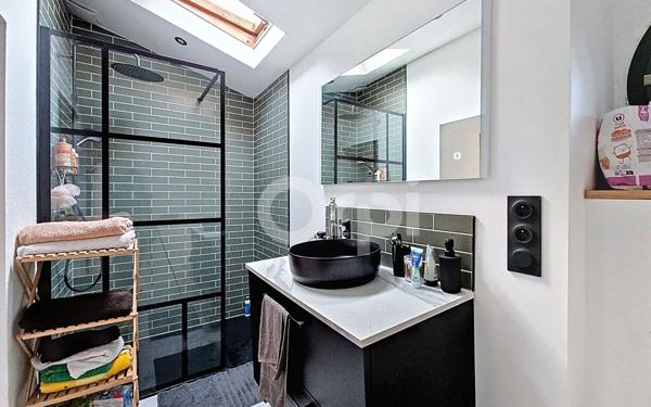 Maison à vendre    2 pièces •  Plouénan