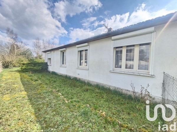 Maison traditionnelle 5 pièces de 80 m² à Saint-Benoît-sur-Loire (45730)