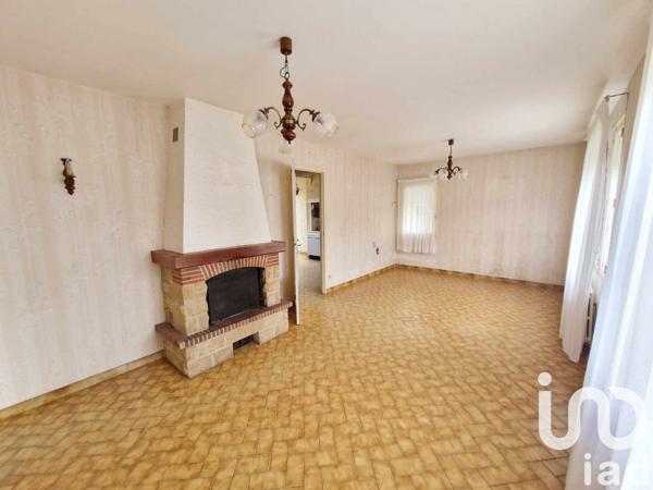 Maison traditionnelle 5 pièces de 80 m² à Saint-Benoît-sur-Loire (45730)