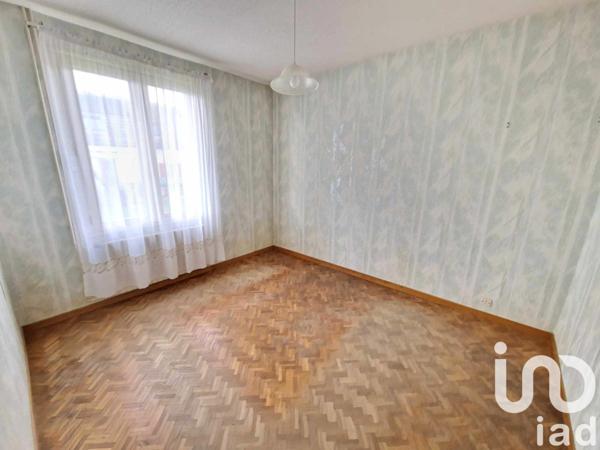 Maison traditionnelle 5 pièces de 80 m² à Saint-Benoît-sur-Loire (45730)