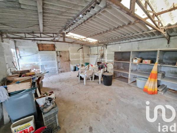 Maison traditionnelle 5 pièces de 80 m² à Saint-Benoît-sur-Loire (45730)