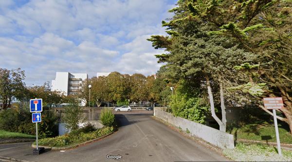 PLACES DE PARKING A VENDRE BREST ECOLE DE COMMERCE PROCHE CAVALE BLANCHE - PARKING SECURISE EN AERIEN