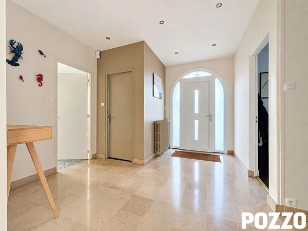 AVRANCHES ? MAISON FAMILIALE DE 170 M² AVEC JARDIN, SOUS-SOL COMPLET ET GARAGE AVRANCHES