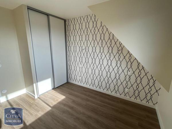 Appartement à louer 4 pièces 70.56m²