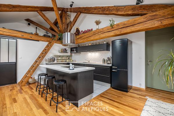 Chatoyant T3 dans ancienne dépendance d’une maison de maître