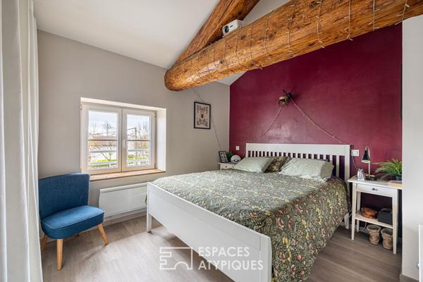 Chatoyant T3 dans ancienne dépendance d’une maison de maître