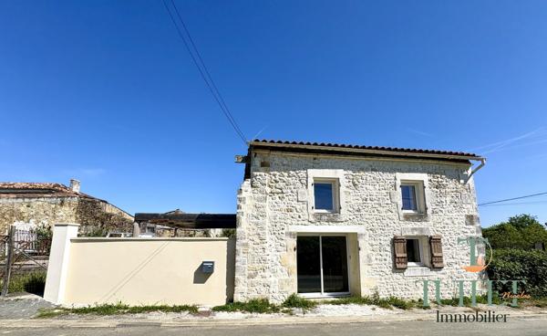 MAISON CHARENTAISE A SEULEMENT 10' DE SAINTES