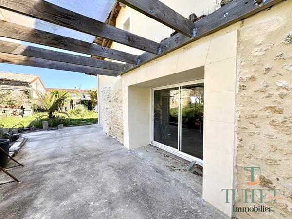 MAISON CHARENTAISE A SEULEMENT 10' DE SAINTES
