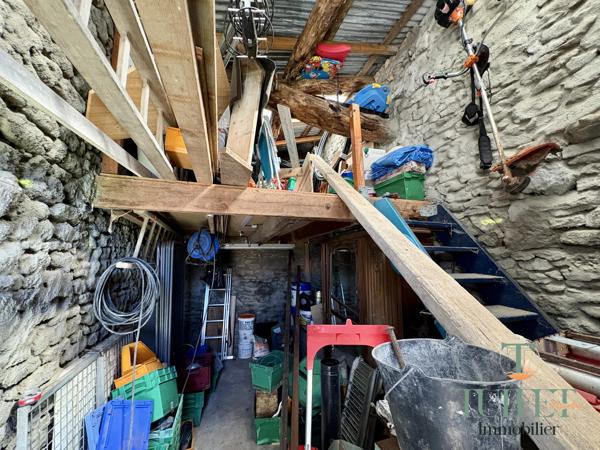 MAISON CHARENTAISE A SEULEMENT 10' DE SAINTES