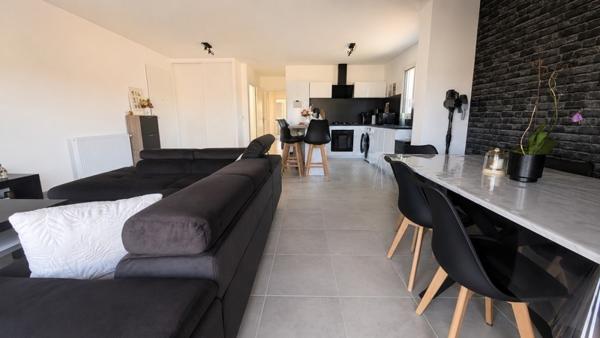 Appartement à vendre 218 000 € Les Abrets 4 p 90 m² DPE C