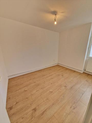 4 DE CHARME DE 75 m² - TERRASSE 20 m² & PARKING - CENTRE-VILLE, CLERMONT FERRAND 63000