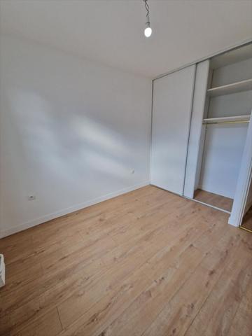 4 DE CHARME DE 75 m² - TERRASSE 20 m² & PARKING - CENTRE-VILLE, CLERMONT FERRAND 63000