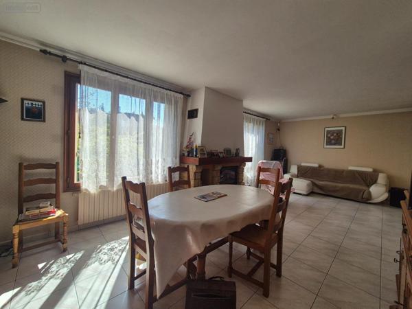 Propriete à vendre à Bois-Colombes dans les Hauts-de-Seine (92270), ref :