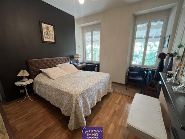 Maison 7 pièce(s) 5 chambre(s) 240 m²