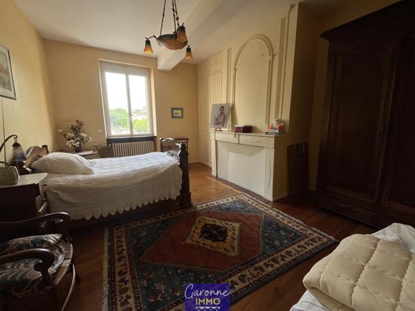 Maison 7 pièce(s) 5 chambre(s) 240 m²