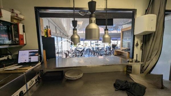 Restaurant reconnu - Cap d'Agde - Emplacement idéal - Tout équipé - Clé en main - Terrasse.