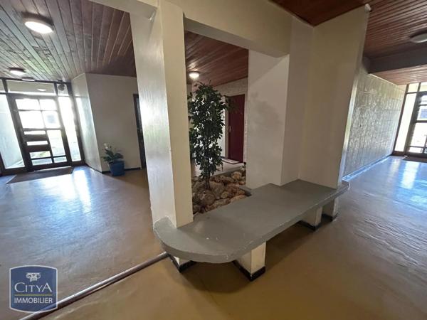 Appartement à louer 4 pièces 77.45m²