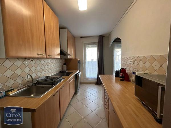 Appartement à louer 4 pièces 77.45m²