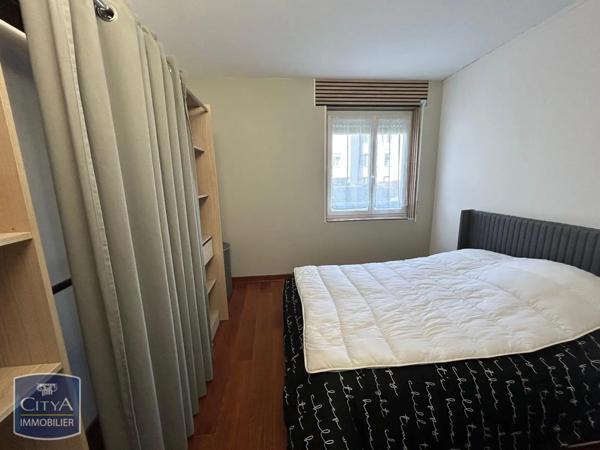 Appartement à louer 4 pièces 77.45m²