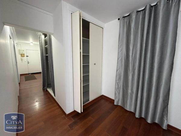 Appartement à louer 4 pièces 77.45m²