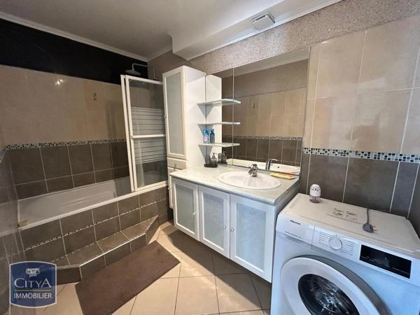 Appartement à louer 4 pièces 77.45m²