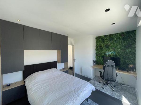 Maison lumineuse de plain pied de 128m² avec combles aménageables, jardin de 856m²  à CUCQ