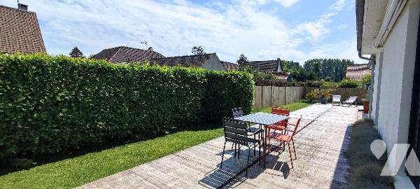Maison lumineuse de plain pied de 128m² avec combles aménageables, jardin de 856m²  à CUCQ