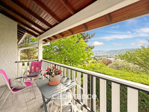 Maison à vendre Sur les hauteurs de Givors avec une Vue panoramique sur le Rhône