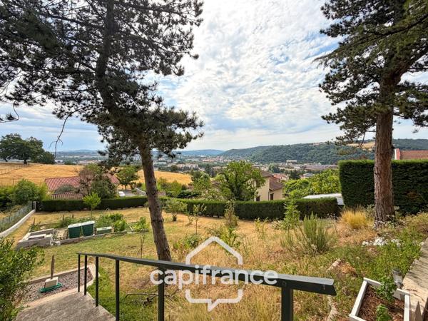 Maison à vendre Sur les hauteurs de Givors avec une Vue panoramique sur le Rhône