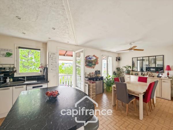 Maison à vendre Sur les hauteurs de Givors avec une Vue panoramique sur le Rhône