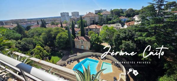 Appartement Nimes 1 pièce(s) 23m2 - Terrasse - Cave