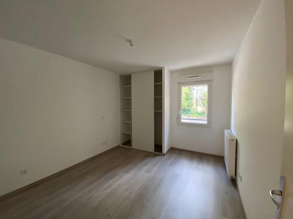 APPARTEMENT RIVES - 3 pièces - 66.5 m²