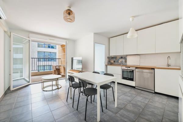 Appartement T2 avec balcon, parking et DPE A – 41 m² – Marseille 10ème