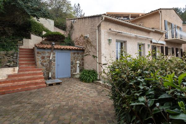 Maison sur 2 niveaux avec vue imprenable